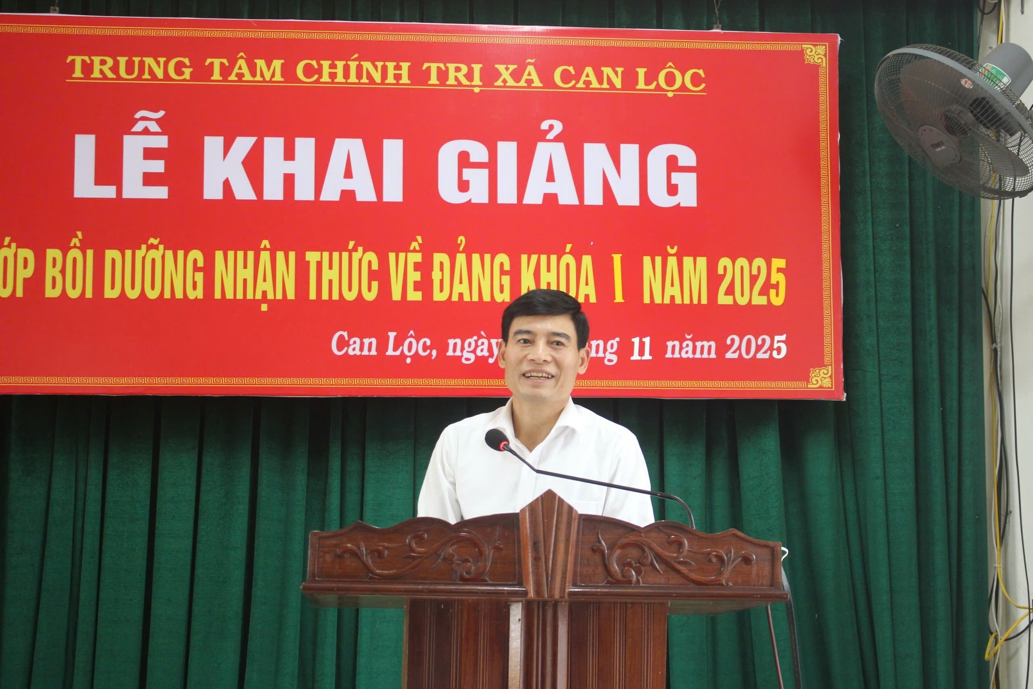 Khai giảng lớp Bồi dưỡng nhận thức về Đảng khoá I 