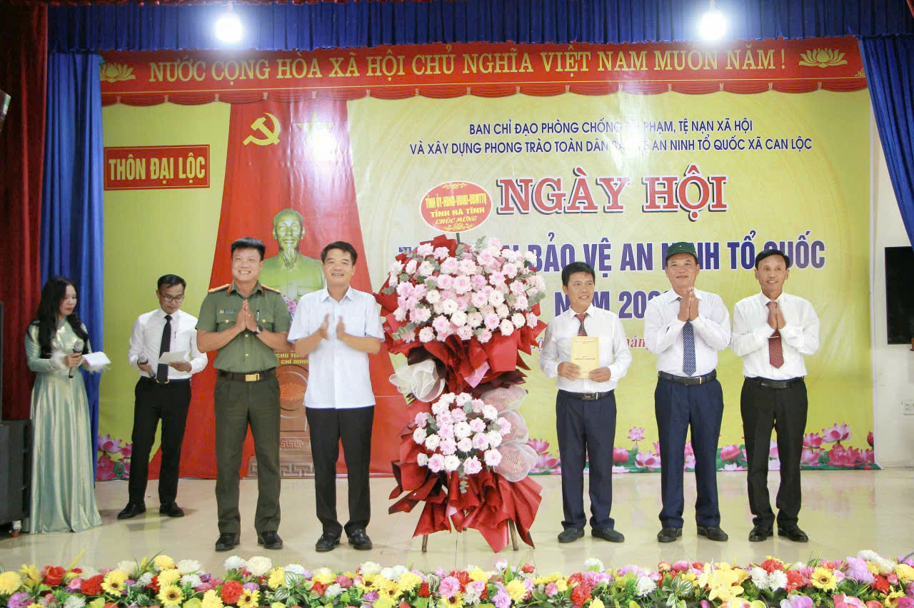 Can Lộc tổ chức điểm “Ngày hội toàn dân bảo vệ an ninh Tổ quốc”