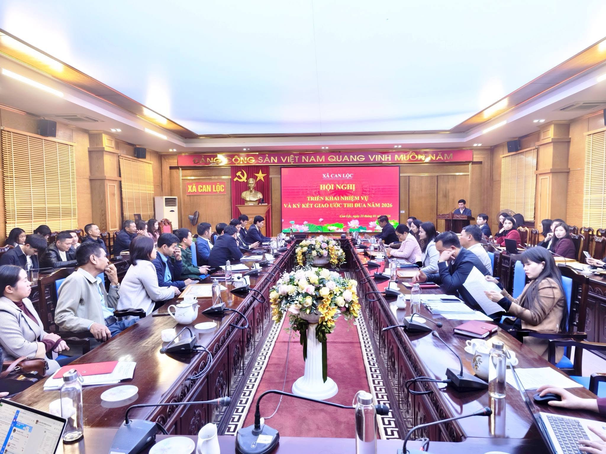 Hội nghị tổng kết công tác xây dựng Đảng năm 2025 của Đảng bộ các cơ quan Đảng và Đảng ủy UBND xã Can Lộc