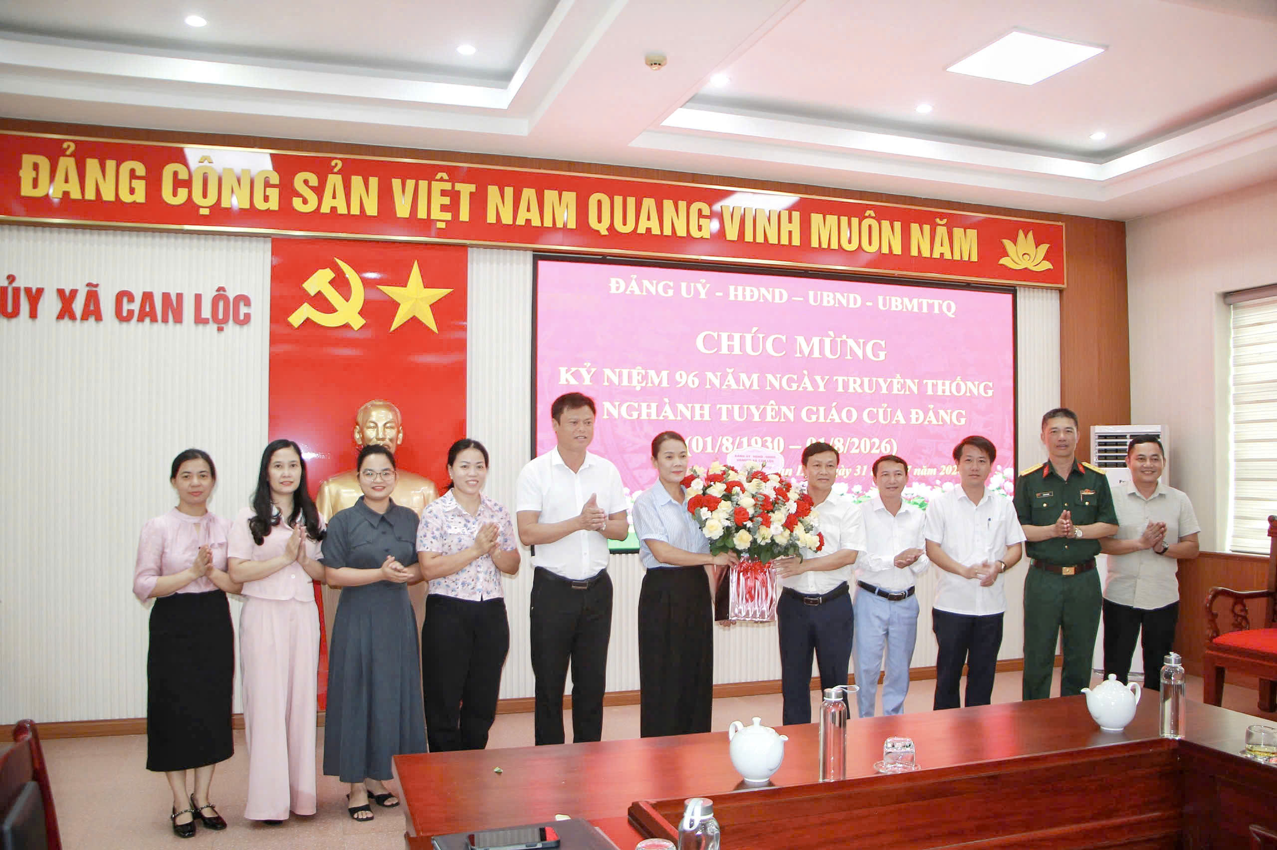 Tập huấn, hướng dẫn xây dựng kế hoạch thực hiện nhiệm vụ, danh mục sản phẩm công việc KPI theo quý năm 2026