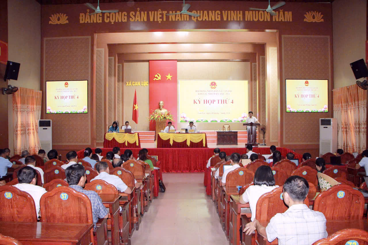 Bế mạc kỳ họp thứ 4 HĐND xã Can Lộc khóa II