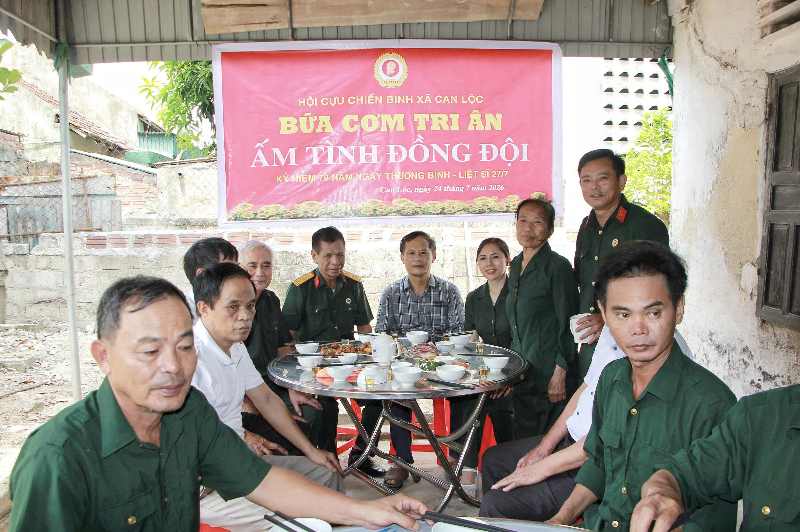 Hội Cựu chiến binh xã Can Lộc tổ chức "Bữa cơm tri ân - Ấm tình đồng đội" 