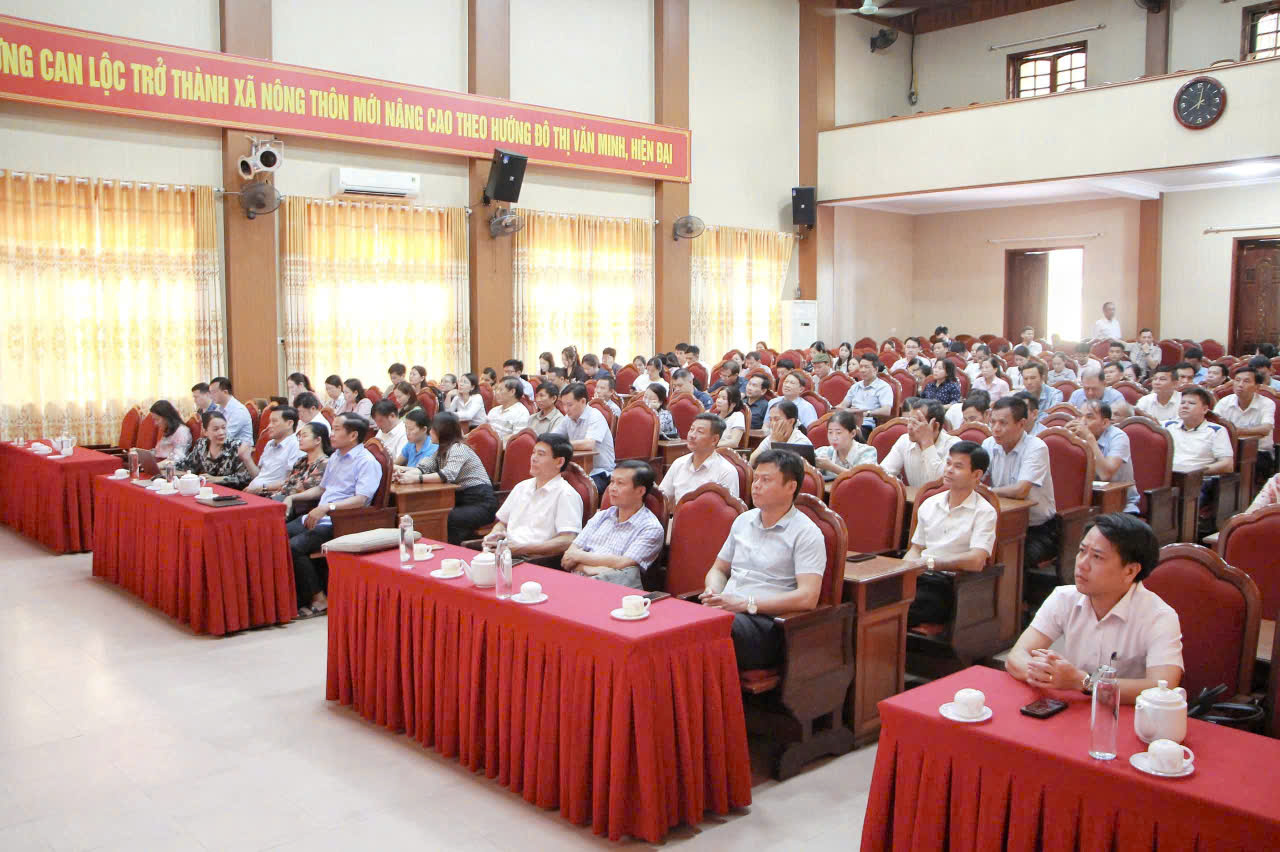 Xã Can Lộc kết nối các điểm cầu tham gia học tập, quán triệt Nghị quyết Hội nghị Trung ương 3 khóa XIV
