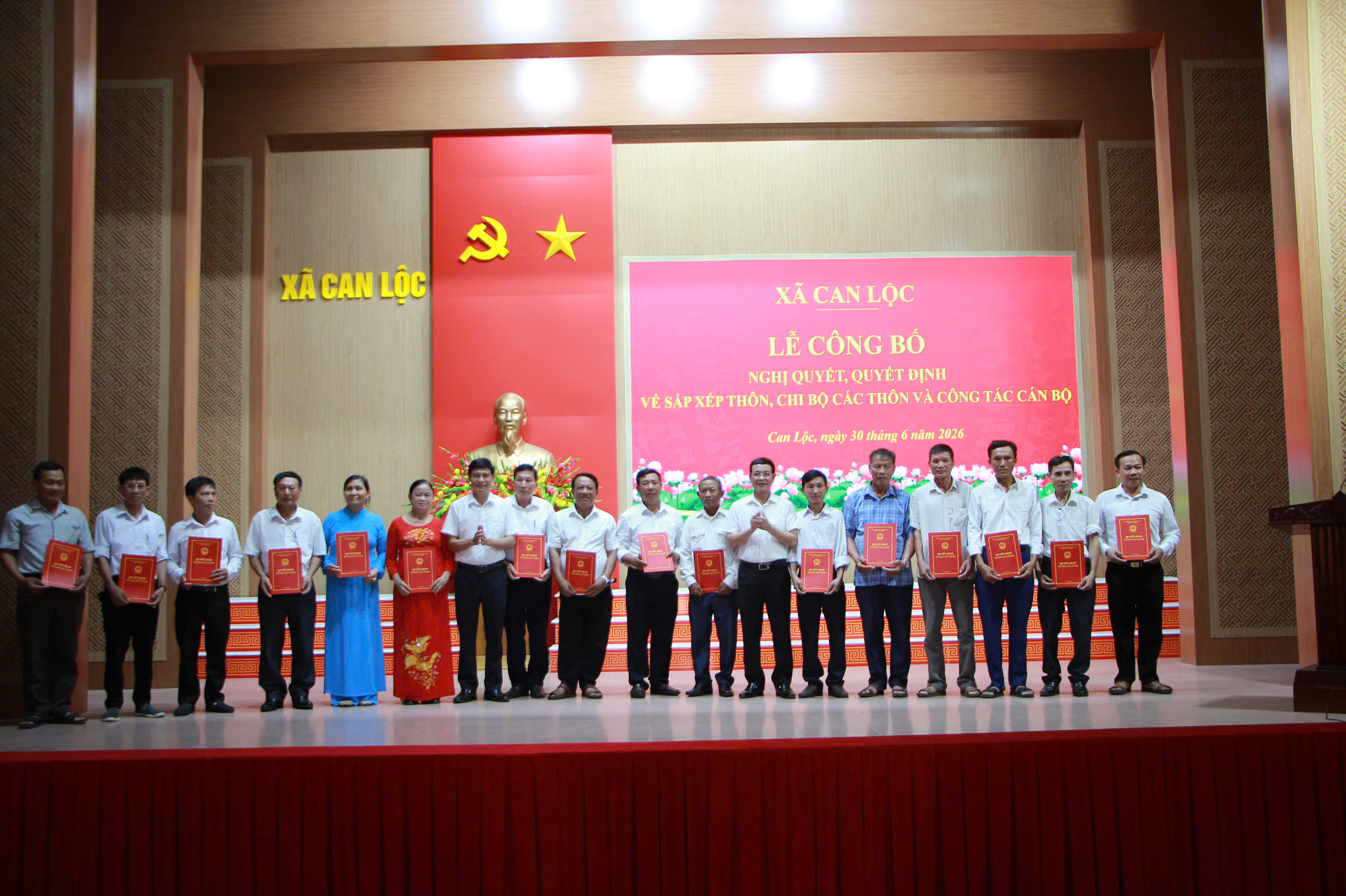xã Can Lộc công bố nghị quyết về sắp xếp thôn