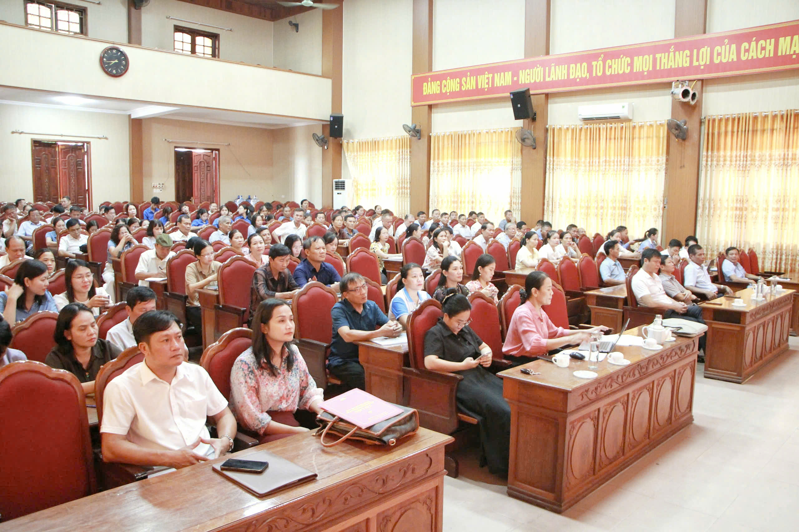 Hội nghị tập huấn nghiệp vụ công tác xây dựng Đảng, chính quyền và Mặt trận Tổ quốc năm 2026 