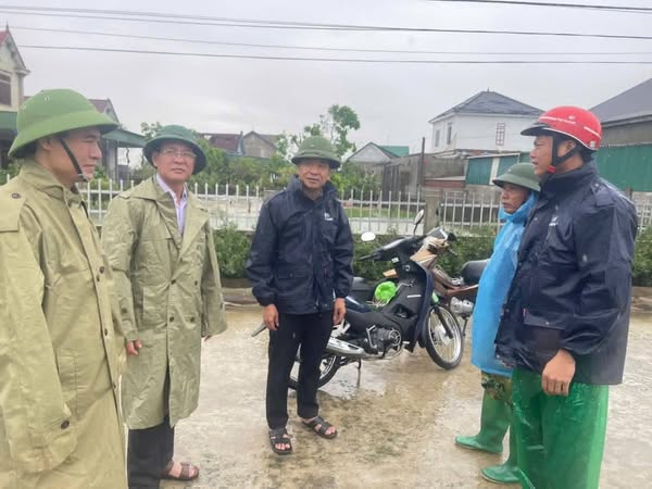 Xã Can Lôc huy động lực lượng khắc phục thiệt hại bão số 10
