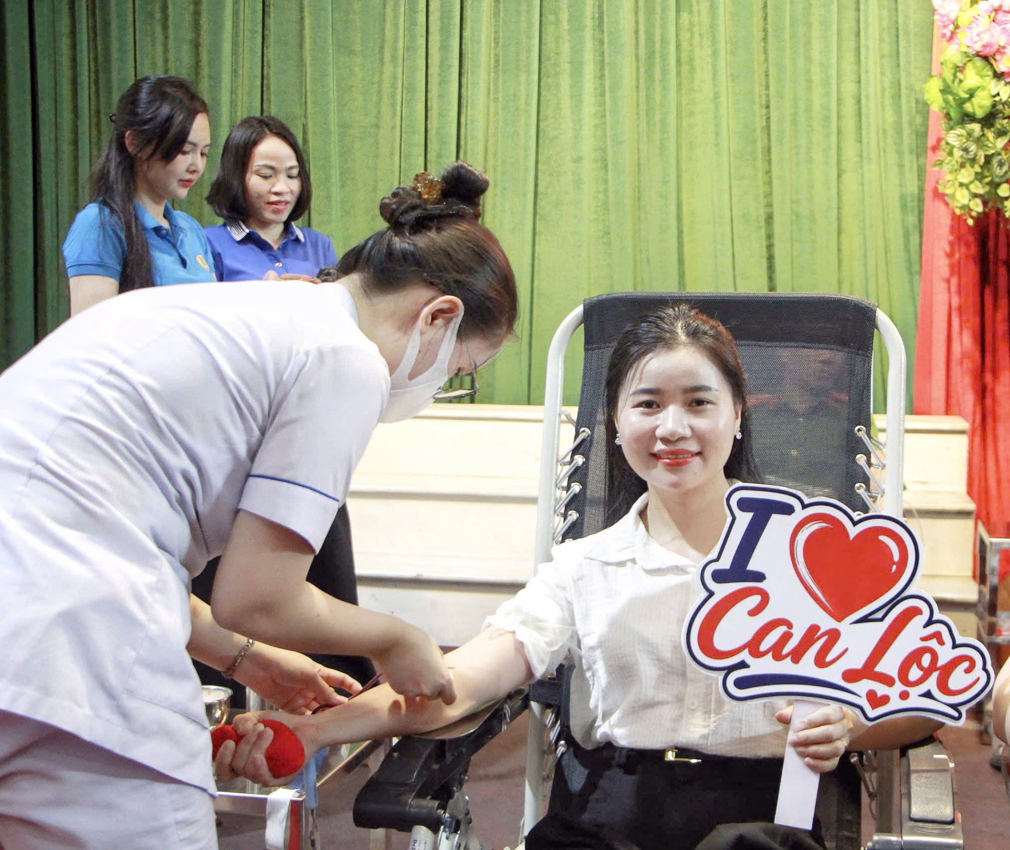 Thu về 146 đơn vị máu tại ngày hội hiến máu tình nguyện ở xã Can Lộc