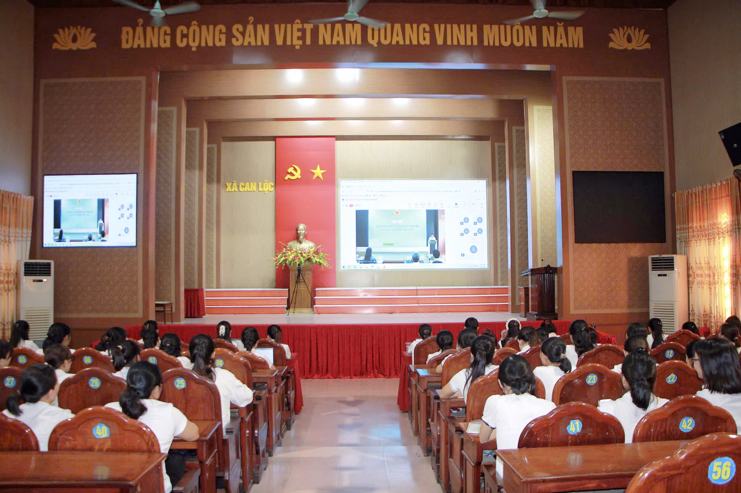 Trường Mầm non Hoa Hồng tham gia hội nghị triển khai chương trình giáo dục Mầm non thí điểm năm học 2026 - 2027.