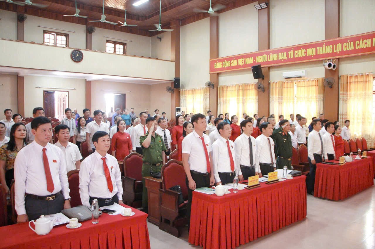 HĐND xã Can Lộc bầu các chức danh chủ chốt tại kỳ họp thứ nhất