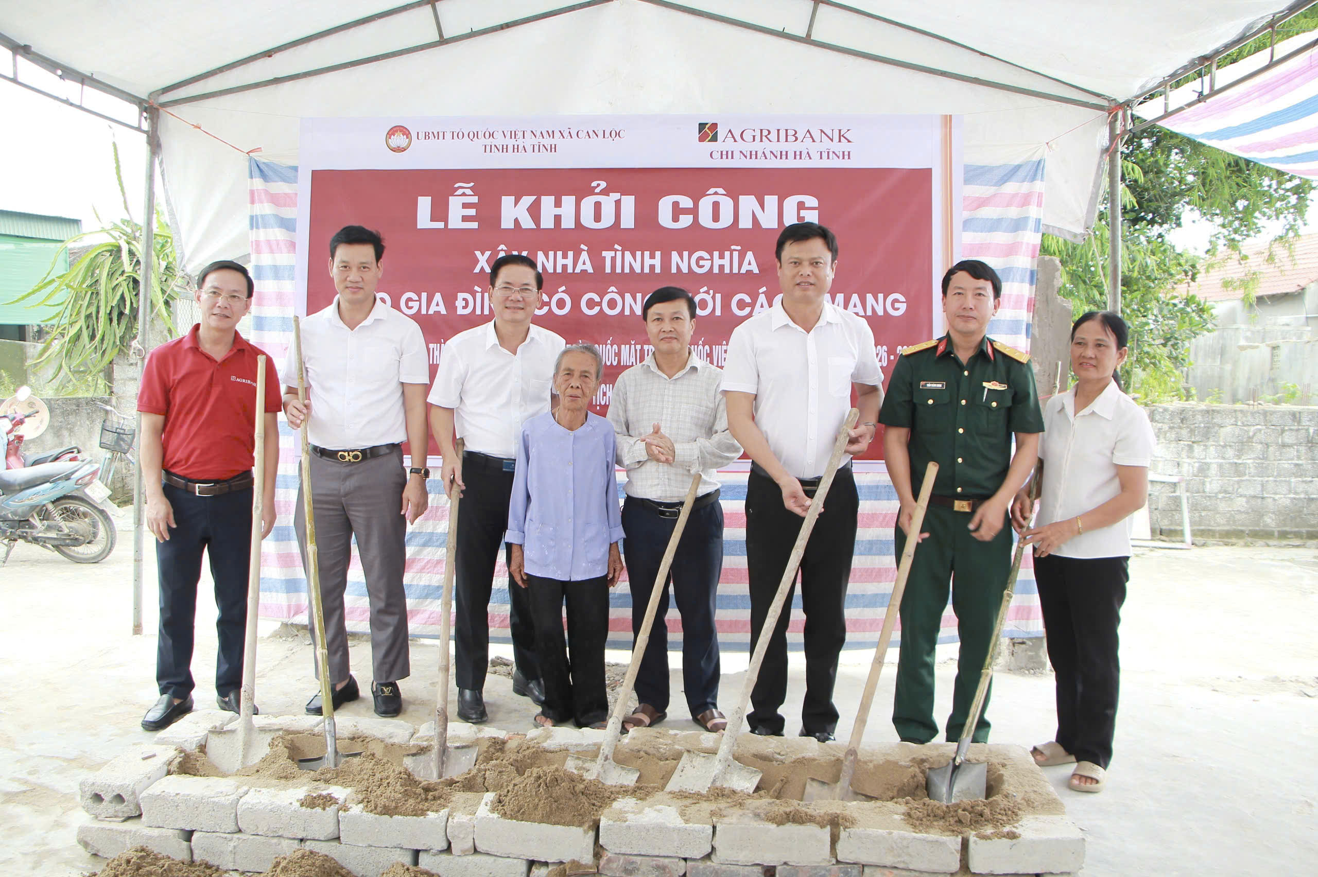 Xã Can Lộc khởi công xây dựng nhà tình nghĩa cho gia đình có công với cách mạng