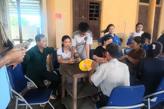 Xã Can Lộc ra quân hưởng ứng Ngày Chuyển đổi số quốc gai năm 2026, đưa nền tảng số đến từng người dân. 