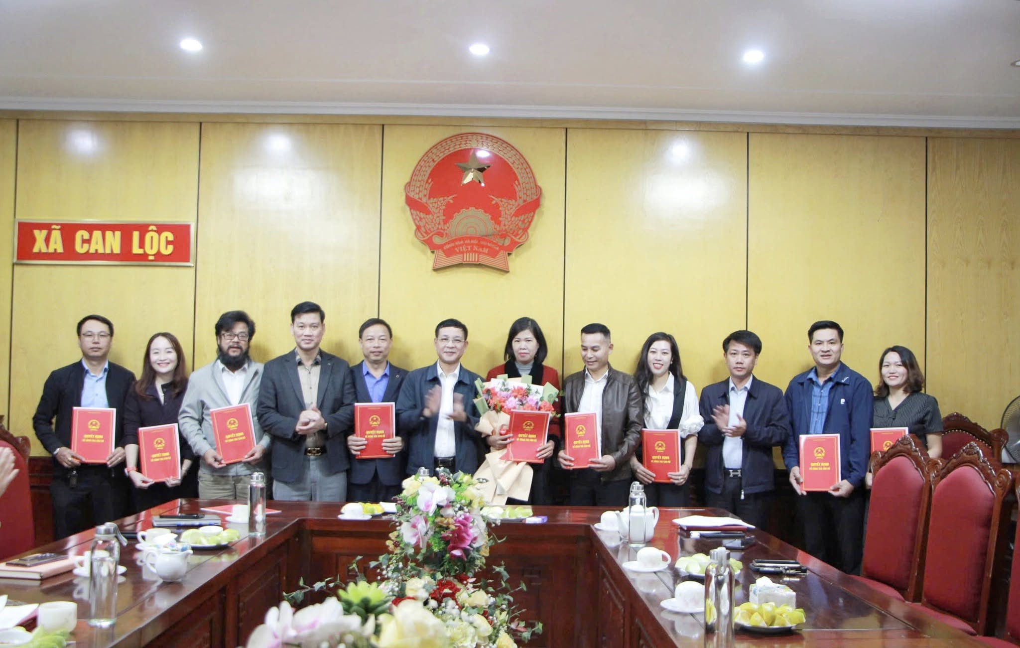 Lễ công bố Quyết định thành lập Trung tâm Dịch vụ tổng hợp xã Can Lộc và tiếp nhận viên chức 